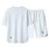 Männer Trainingsanzüge 2 Teile/satz Sportswear T-shirt Shorts Set Lose Kurze Ärmel Kordelzug Elastische Taille Eis Seide Retro Männer Sport Top