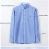 Wysokiej jakości męskie koszule Oxford Spring 60 Cotton40 Polyester Men Tops Longsleeve Pocket Men Odzież Multicolors B0052A 240312