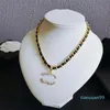 Designer Choker Dames Gift Love Hanghang Ketting Wedding Party Geschenk Lange keten Luxe sieraden Spring Pearl Love Lange ketens sieraden Groothandel