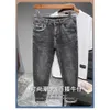 Jeans Diseñador de hombres Primavera Verano Thin 2023 Nuevo lujo para hombres Tendencia juvenil Pantalones ajustados coreanos Pantalones ajustados versátiles 2E7t 155