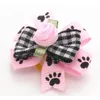 Hundkläder 100 st lot katt hår bågar små tillbehör rosa blommor grooming gummiband296z