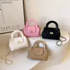 Shoppen Sie Handtasche Promotion Frische elegante und modische Handtasche für Frauen 2024 Neue koreanische vielseitige Schultertasche mit kleiner duftender Windkette Umhängetasche