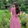 Festklänningar gkyocq puff kort ärm koreansk v hals elegant hög midja ropa mujer polka dot slim sexig femme robe kvinnokläder