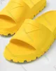 Slippers sandal designer woman slipper man slide Embossed triangle confort slides summer Beach sexy Fashion Rubber with dust bagH240312