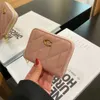 Boutique Usine En Gros 2024 Nouveau Vin Long Portefeuille À Fermeture Éclair Unique Pour Femmes Avec Position De La Carte Pour La Lumière Intérieure Luxe Polyvalent Mode Sac À Main Femmes