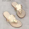 Slippers Sandals Designers Womens Beac Famous Classic Flat Heel Summer Free Shipping Designer Slides Shoes Bath Ladies Sexy Size 36-41 Q240312