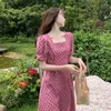 Festklänningar gkyocq puff kort ärm koreansk v hals elegant hög midja ropa mujer polka dot slim sexig femme robe kvinnokläder