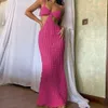 Kadın moda zarif düz renkli elbise askı seksi içi boş saf kadınlar için ince uzun istemek