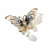 Broszki motyl dhineston zwierzęcy styk symulowany Pearl Charm Brooch Akcesoria