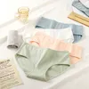 Women's Panties Pure Cotton Combed Bottom Solid Color Simple Mid-waist Comfortable Girly Triangle Underwear