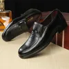 Mazefeng Brand Men Leather Formal Business Shoes Male Office Workフラットオックスフォード通気パーティー結婚記念日240229