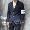 blazer da uomo firmato Top a righe stampato con diversi motivi Tasca con bottoni Decorazione Abito da festa Vari stili di colore