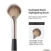Makeup Brushes 1Pc Loose Powder Brush Highlighter B With Soft Fur Mtifunctional Facial Cosmetic Tool Lady Beauty Supplies Drop Deliver Otasd
