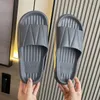 شحن مجاني شرائح شريحة صندل للرجال للرجال Gai Gai Pantoufle Men Women Slippers المدربين Sandles Color-31