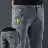 Vêtements de créateurs Hommes Automne Mode Coréenne Hommes Élastique Stretch Coupe Serrée Polyvalent Jeunesse Slim Mâle Skinny Jeans Pantalon Pantalon 240226