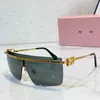 السيدات الأزياء MIU شعار Sunglasses SMU50Z المصمم بدون إطار عكس العدسات الرمادية المتضخمة النظارات الشمسية الحديثة مع صندوق