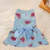 Vestuário para cães Fácil de usar Vestido para animais de estimação Verão Impressão de frutas com fita Bowknot para cães pequenos e médios Gatos Roupa de duas pernas Filhote de cachorro