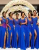 2019 ucuz kraliyet mavi nedime elbiseler şeffaf mücevher boyun uzun chffion zemin uzunluğu yan bölünmüş hizmetçi onur düğün konuk elbisesi cu6922592