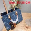 Cowboy gamma completa Borsa di design Borsa in denim vintage da donna a tracolla Borse di lusso Borse a spalla Hobo Borse a tracolla con fiori in denim blu marsupio fashionbag0006