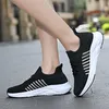 Walking Shoes Casual Shoes Summer Breattable Popcorn Shoes for Men's Poivy Soft Sole Shit Stepping Sports Running och Women's Lightweight Par