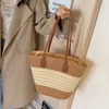 Striped One Shoulder Grass Woven Bag for Women 2024 New Spring Fashion Large Capacity Handheld Holiday Beach 240312