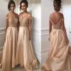 2024 Seksi Nedime Elbiseleri Şampanya Altın Hizmetçi Onur Elbiseleri Boncuklu Dantel Omuz Kapalı Arka Backless Uzun Düğün Gowns