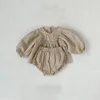 Kledingsets Schattig geruite baby-babymeisjeskostuum met pofmouwen Koreaanse kleding outfits geboren peuter blouses shirts shorts pak