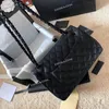 Borsa a tracolla classica con doppia patta firmata All Black da donna Borsa a tracolla media con tracolla trapuntata in morbida pelle trapuntata con reticolo di diamanti da 25 cm Borsa a tracolla media Borsa per trucco Sacoche