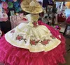 Niesamowita różowa ukochana medaliony stanika 3D Floral Applique Haftowa spódnica Charro Quinceanera Dress vestidos de anos4273353