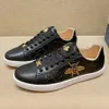 Designer de luxe Little Bee White Shoes Mens Board High Edition Cuir Casual Cool Trainers ESWV