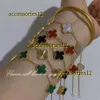Armreif-Charm-Armbänder Van Clover-Armband 2024 doppelseitiges vierblättriges Fünf-Blumen-Frauen-Titanstahl-Handschmuck Luxusgeschenke für Freundinnen Armbandschmuck