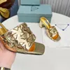 Orta Kalın Topuk Ünlü Tasarımcı Kadın Terlik Sandalet Klasik Üçgen Dekorasyon Lüks Tasarımcı Mule Street Stil Fabrika Ayakkabıları Sandalet