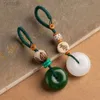 Chaveiros Lanyards Natural Branco Verde Jade Ágata Pedra Rodada Pingente Chaveiro Mão-esculpida Lucky Amulet Chaveiro Presentes Para Homens Mulheres LDD240312
