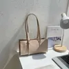 HBP Non-Brand Koreanische weibliche schicke einzelne Umhängetasche Handtaschen Mode Retro Tote horizontal rechteckig klein quadratisch