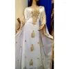 Ropa étnica El vestido largo turquesa de Marruecos Dubai es una tendencia de moda muy elegante