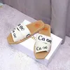 Slippers Nieuwe Designer Houten Sandalen Pluizige Bodem Muilezel Meerkleurig Kant Letter Canvas Zomer Thuis Schoenen Luxe Merk chl01 Strand SizeH240312