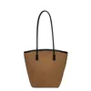 Sacs de plage Sac tissé pour femme Tendance d'été de 24 ans Sac de plage en paille tissée simple épaule sous les bras sac à main seau