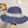 Nowy projektant Summer Bucket Hats Designer dżinsowy Caps Street umyte vintage Vintage szerokie czapki brzegowe Najlepsza jakość