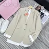 Costumes pour femmes Blazers Designer Printemps et Été Nouveau Nanyou Miu Style élégant Combinaison Lettre colorée Autocollant Costume brodé Faux Deux vestes pour femmes W7C0