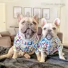 T-shirt per cani di marca Marchio di moda Abbigliamento per cani Stampa a sublimazione Lettere classiche Abbigliamento per animali domestici per cani di piccola taglia Bulldog francese York264S