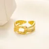 Bague de créateur de luxe plaqué or 18 carats pour femmes et hommes, bague avec lettres de styliste, bague de style élégant, bagues de mode, cadeau de fête de mariage, bijoux