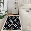 Tapis de styliste noir et blanc, classique français, avec logo de fleurs anciennes, rectangulaire, de chevet, anti-salissure, décoration de la maison, tapis en boucle, tapis de sol