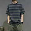 Koreon Vintage Men 짧은 슬리브 스트라이프 티셔츠 대형 하라주쿠 스트리트웨어 패션 여름 남성 의류 느슨한 캐주얼 탑 240301