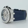 Montre-bracelet en acier inoxydable pour hommes, élégamment conçue, à moitié glacée, bracelet en caoutchouc bleu personnalisé, diamant moissanite