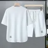 Männer Trainingsanzüge 2 Teile/satz Sportswear T-shirt Shorts Set Lose Kurze Ärmel Kordelzug Elastische Taille Eis Seide Retro Männer Sport Top