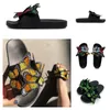 2024 Sandalias de diseñador Zapatillas famosas Diapositivas Corredor de cuero negro Zapatos para mujer Tacón de playa de verano GAI Italia Zapatillas París Nuevo