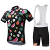 Ensembles de course 2024 Team Cycling Bike Jersey Vêtements Set Respirant Ropa Ciclismo Jerseys Cycle avec 9D Pad Shorts Pantalons