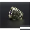 Cluster Rings 2st 8 24 Bryant Basketball Team Champions Championship Ring with trälåda Sport Souvenir Men Fan Gift 2023 Partihandel DHCXU