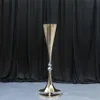 Vases 10pcs vendant une pièce maîtresse de candélabre en or de mariage de 69 cm de haut sur Yudao1197283P