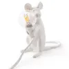 Moderne résine souris lampe de Table LED Rat lampe de Table bureau enfants cadeau chambre décor LED veilleuses ue Plug assis Rat C09303099